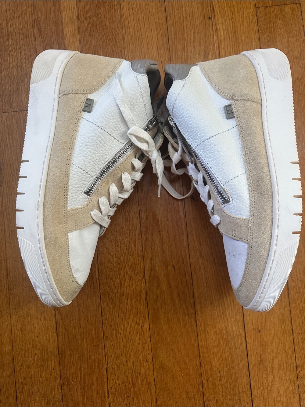 Naturalizer Women's sneakers size 9.5